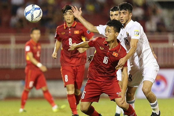 HVL Jordan đánh giá cao sự tiến bộ của bóng đá Việt Nam