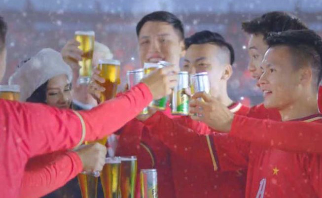 bóng đá Việt Nam, V-League, tin tức V-League, Quang Hải, Quang Hải đóng quảng cáo