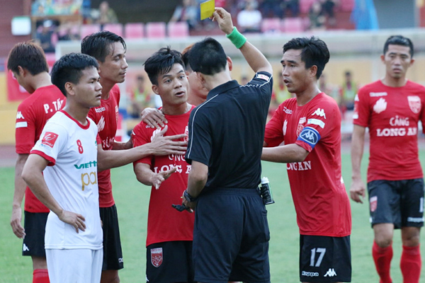 bóng đá Việt Nam, V-League, tin tức V-League, Quốc Vượng, Việt Nam