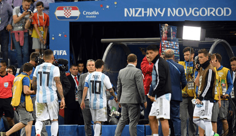 Lionel Messi, Argentina, Argentina 0-3 Croatia, 24 giờ u ám của Messi, World Cup, tin tức World Cup