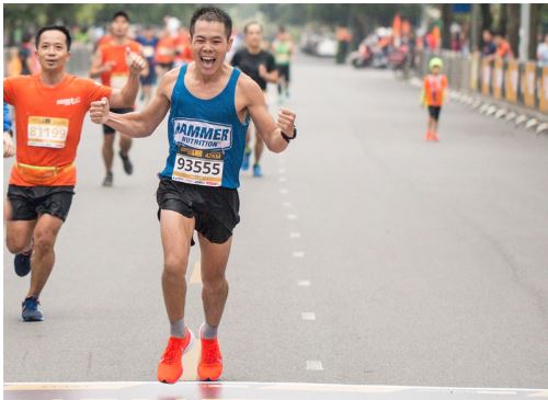 Boston marathon, Nguyễn Tiến Hùng, Đinh Huỳnh Linh, 