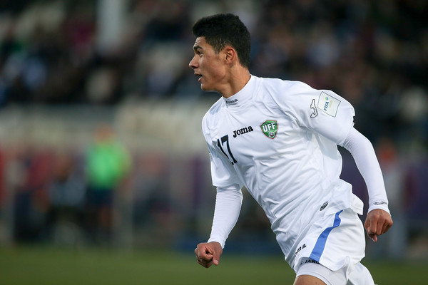 Dostonbek Khamdamov, Cầu thủ Uzbekistan, U23 Việt Nam, U23 Châu Á