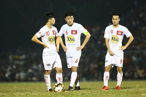 HLV Phan Thanh Hùng, HAGL, Xuân Trường, Công Phượng, V.League, Chung Hae Seong