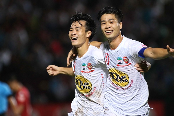 Văn Toàn, HAGL, V.League 2018, Công Phượng, bóng đá Việt nam