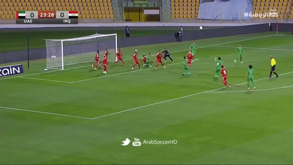 VIDEO: 9 cầu thủ UAE bất lực nhìn đối thủ sút như búa bổ và cái kết