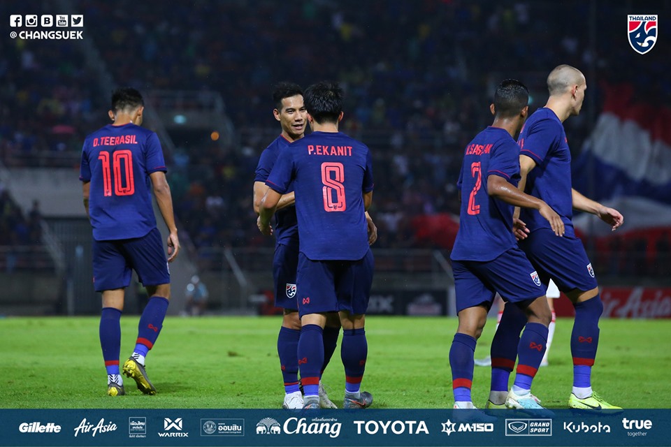 Thái Lan 2-1 UAE, kết quả thái lan vs uae, vòng loại World Cup 2022, việt nam 3-1 indonesia