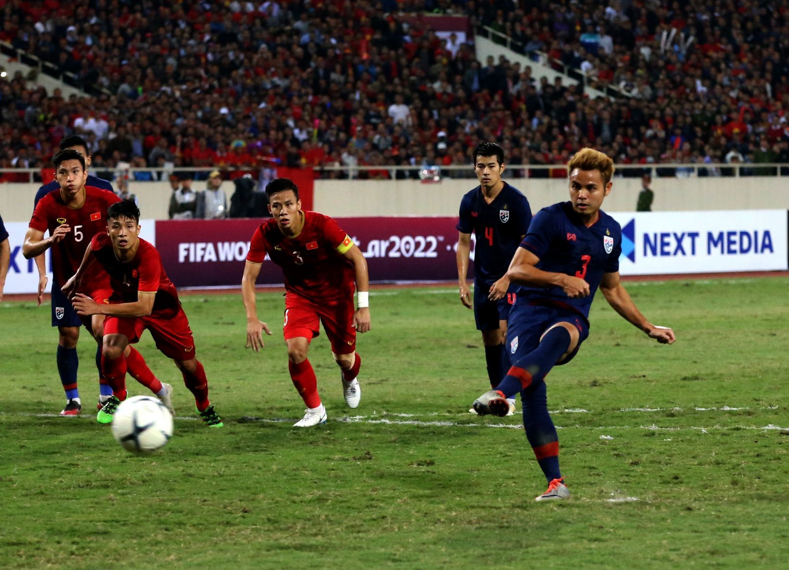 Việt Nam 0-0 Thái Lan, Báo Thái Lan, Vòng loại World Cup 2022, Malaysia 2-0 Indonesia, theerathon bunmathan