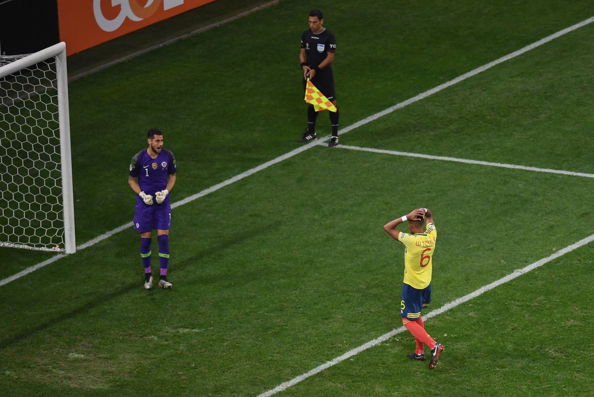 Colombia, bị loại, Copa America 2019, James Rodriguez, đội bóng giữ sach lưới