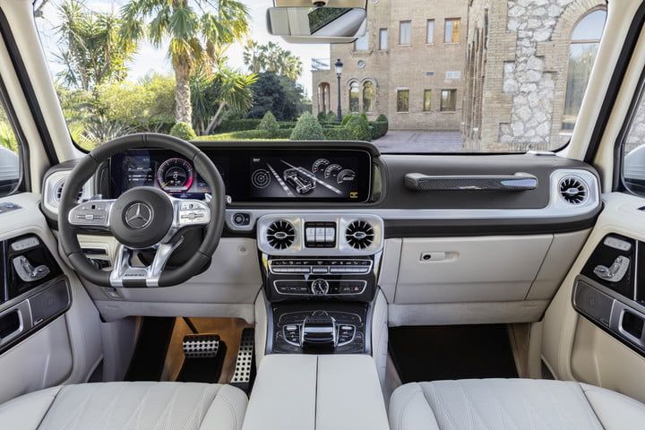 Khoang lái Mercedes-AMG G63 2020