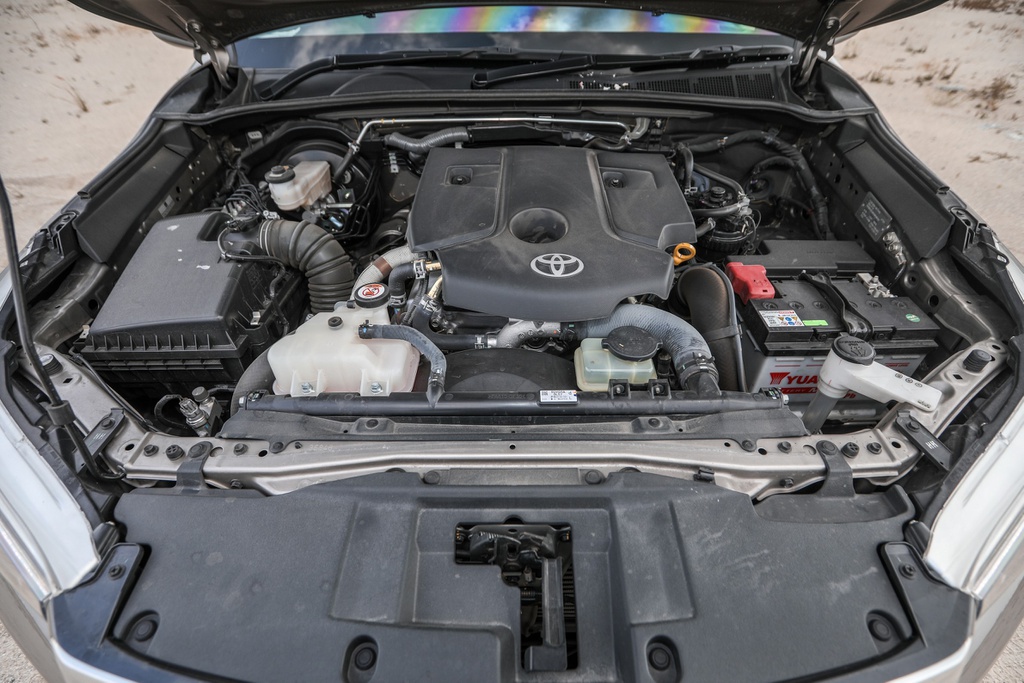 Toyota Hilux 2020 cải tiến diện mạo, nâng cấp động cơ