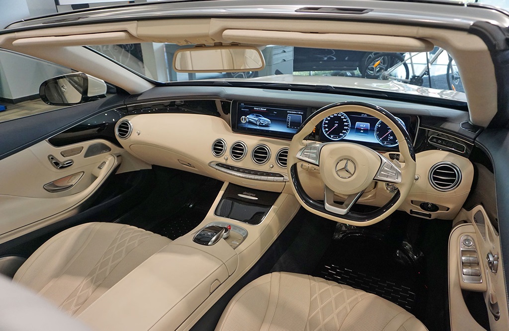 Chi tiết giá bán xe Mercedes-Benz S500 4Matic Couple, thông số kỹ thuật, nội ngoại thất, vận hành và đánh giá mới nhất 2020.