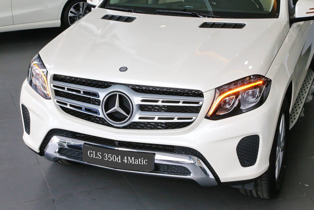 Chi tiết giá bán xe Mercedes GLS 350d 4Matic 2020, thông số kỹ thuật, đánh giá nội ngoại thất và khả năng vận hành xe.