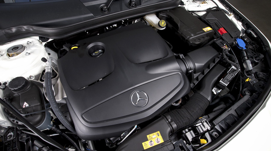 Động cơ xe Mercedes CLA 200