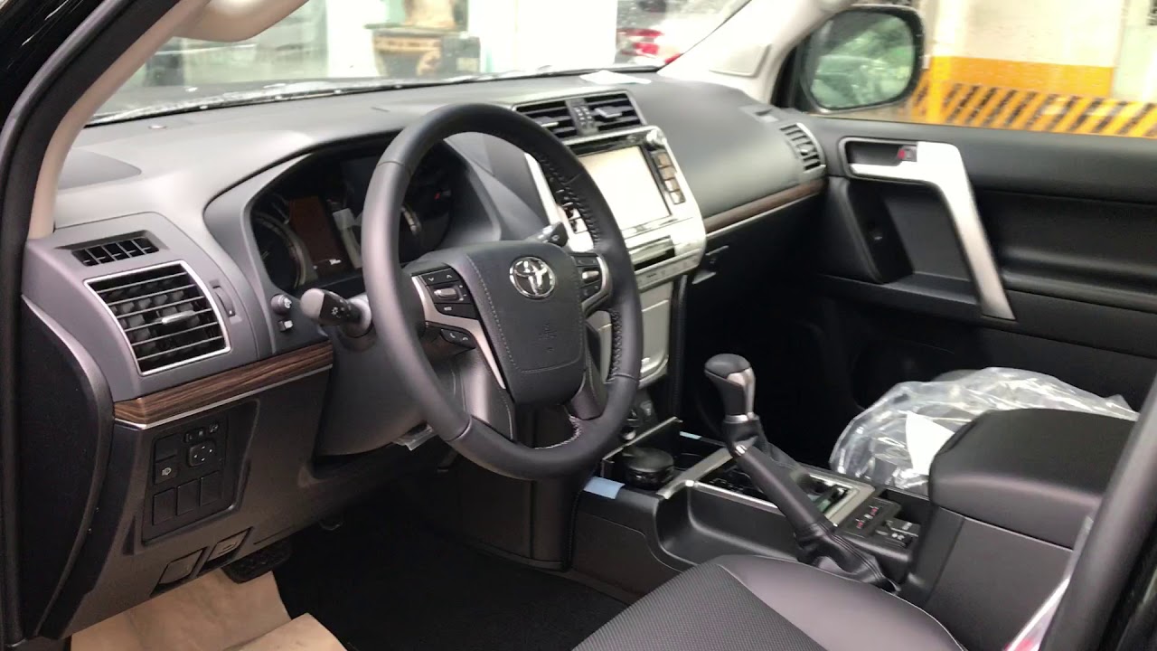 Nội thất xe Toyota Prado 2020