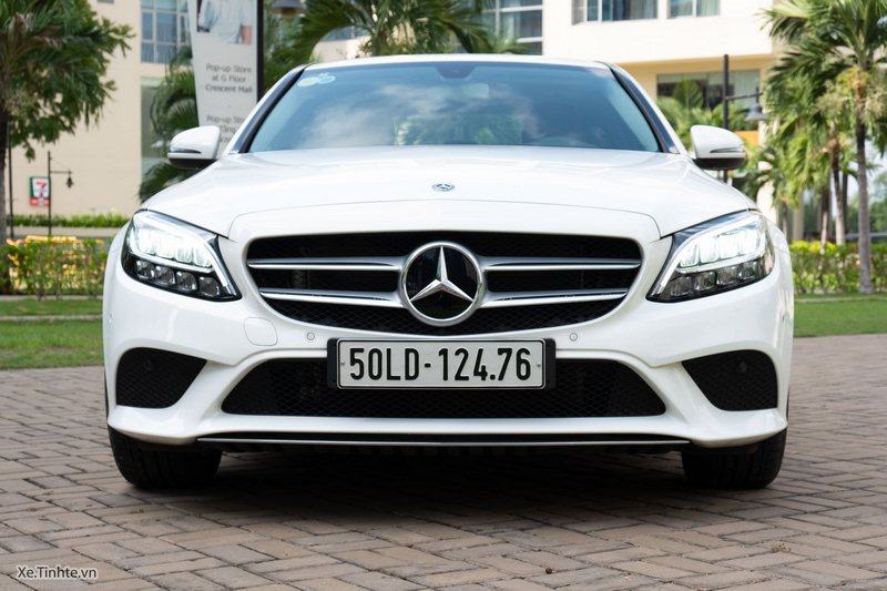Mercedes C200 2020: Chi tiết giá lăn bánh, thông số & đánh giá xe