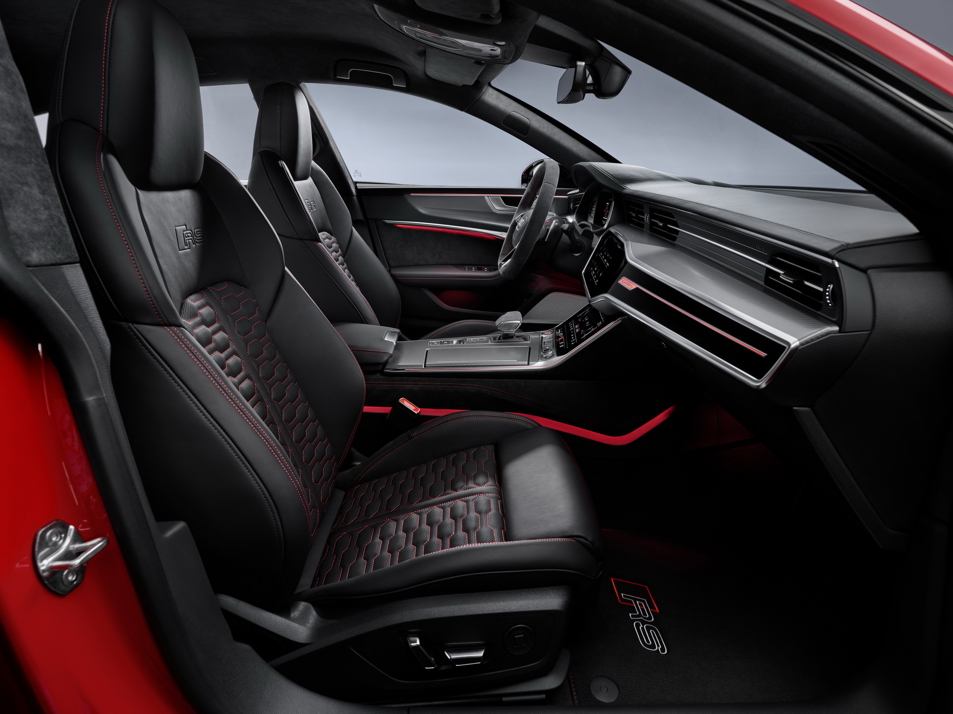 Khoang lái Audi RS7 Sportback 2021