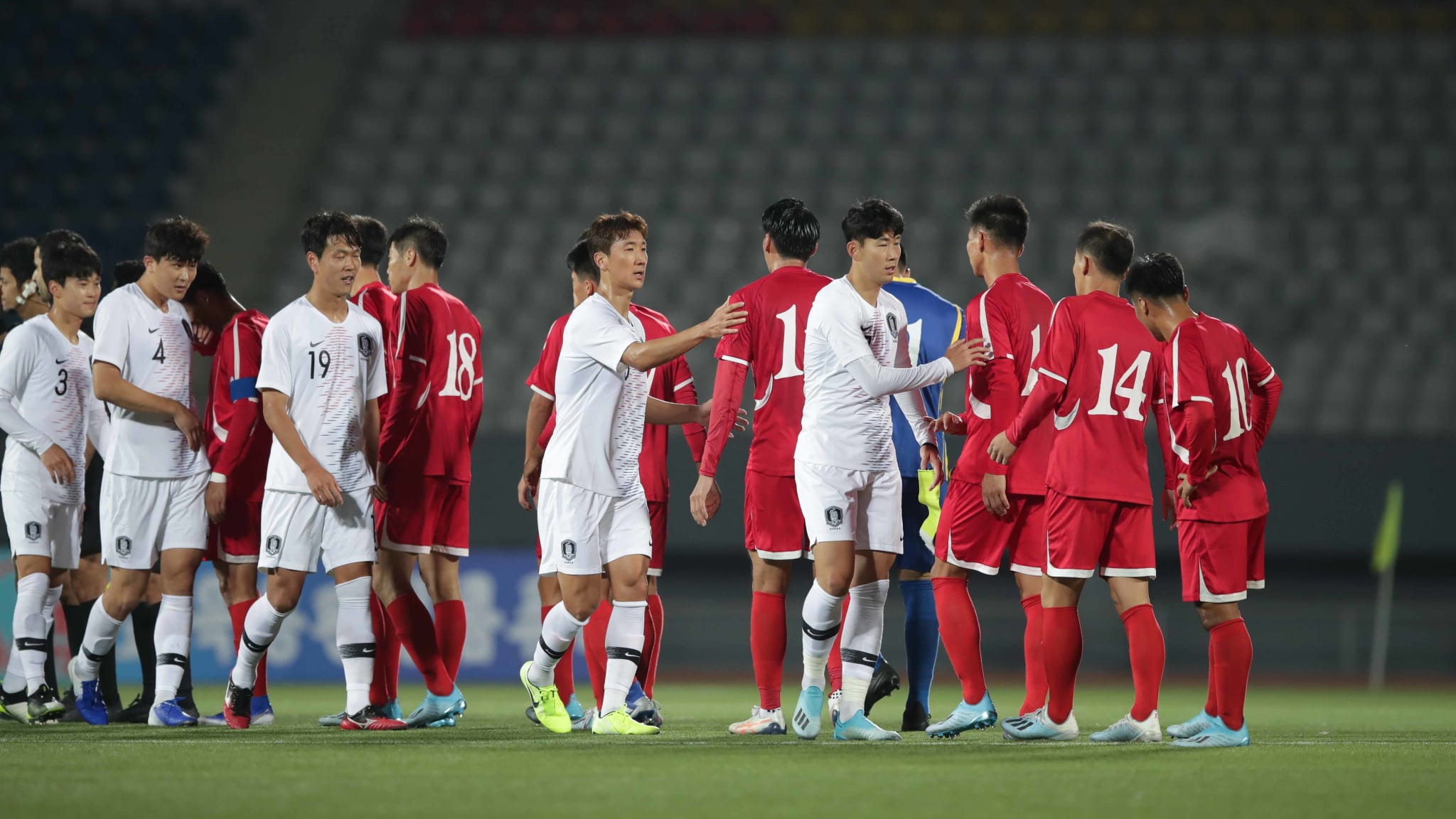 Triều Tiên vs Hàn Quốc, vòng loại World Cup, Son Heung-min, Kim Jong Un, trận cầu không khán giả, trận cầu bí mật