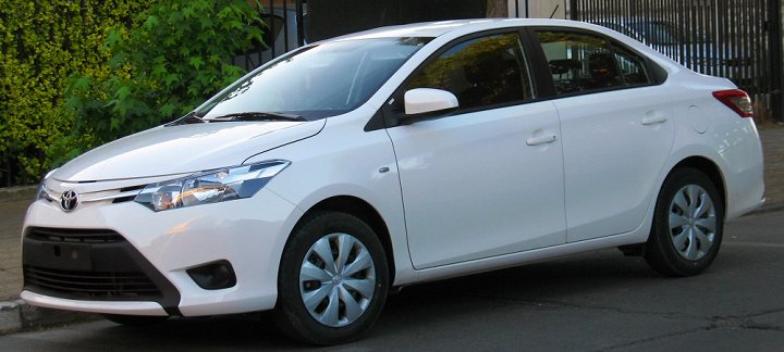 Toyota Vios, mẫu ô tô được ưa chuộng nhất của nhà sản xuất Nhật bản cũng nhận mức giảm giá từ 50 – 60 triệu đồng.