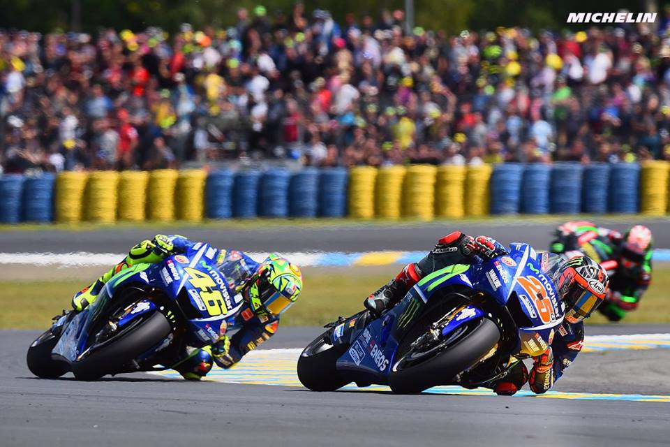 Rossi và Vinales cạnh tranh quyết liệt