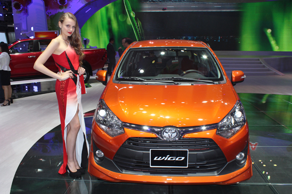 Toyota giới thiệu mẫu xe cỡ nhỏ Wigo và dự kiến sẽ bán tại Việt Nam từ đầu năm 2018