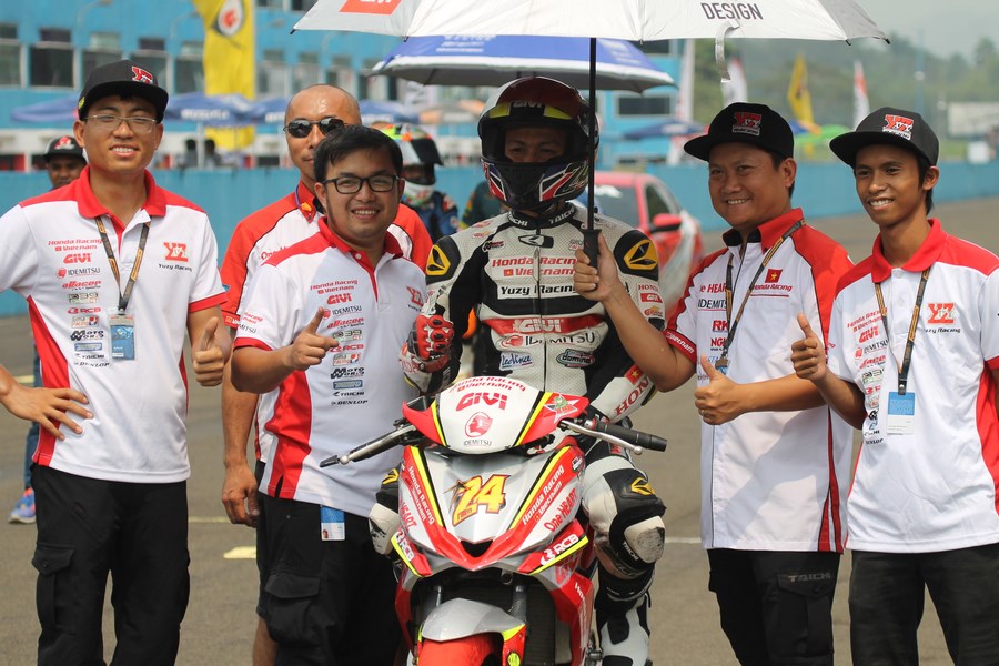 Đội đua Yuzy Honda Racing Việt Nam