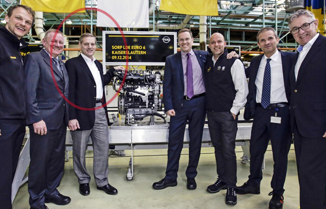 James B.DeLuca Trong một lần ra mắt thế hệ động cơ mới của GM tại Đức năm 2014