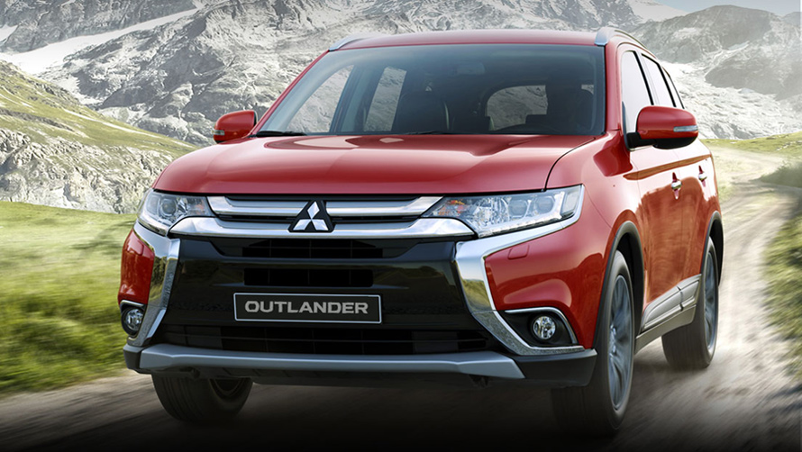Mitsubishi Outlander giảm giá kỷ lục.