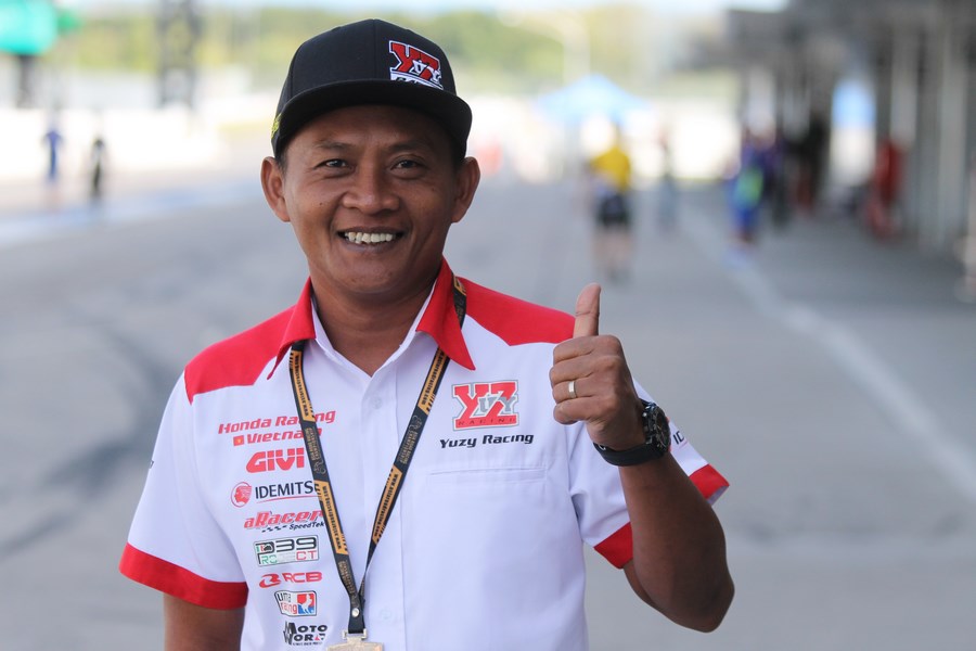 Ông Shahrol Yuzy, cựu tay đua MotoGP và hiện là ông chủ đội đua Yuzy Racing Team