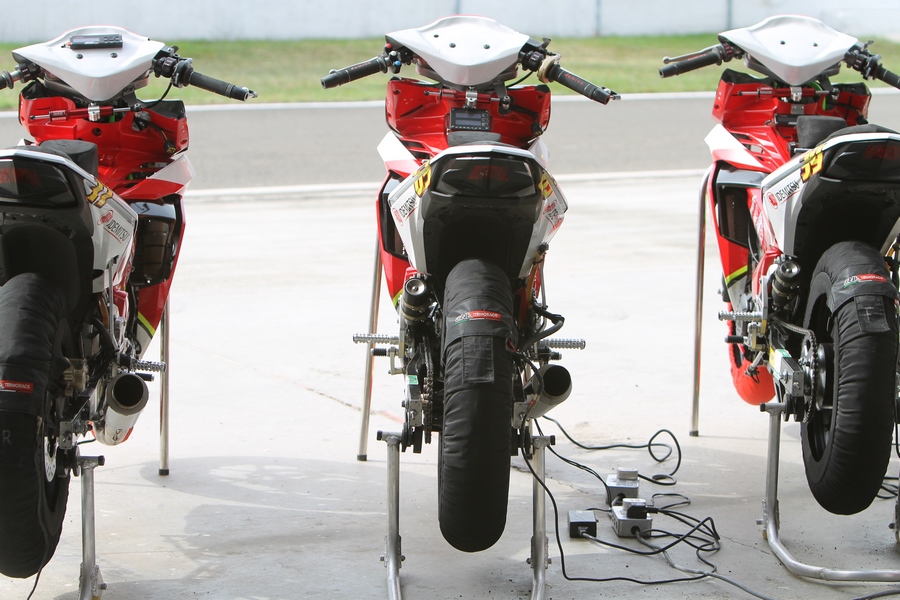 Nhiều thành viên bị trục xuất khiến việc chuẩn bị, luyện tập cho chặng 4 ARRC 2018 của Honda Việt Nam Racing bị gián đoạn