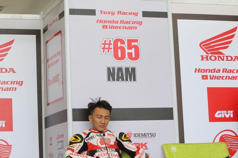 Cao Việt Nam thi đấu Race 1 với thể lực suy giảm nghiêm trọng