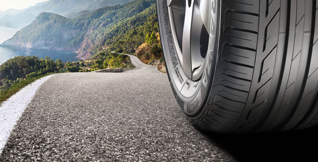 Những thói quen khiến lốp xe ô tô nhanh hỏng.