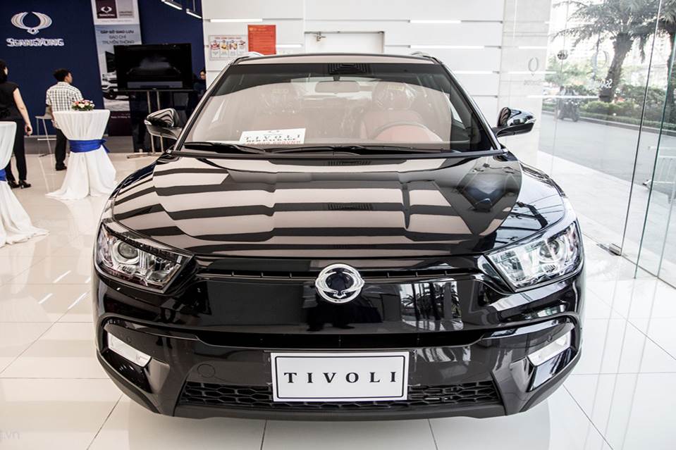SsangYong Tivoli, Đối thủ Ford EcoSport, giảm giá