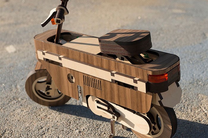 Xe máy làm bằng gỗ Laser Compo, xe máy làm từ gỗ, xe máy độc đáo