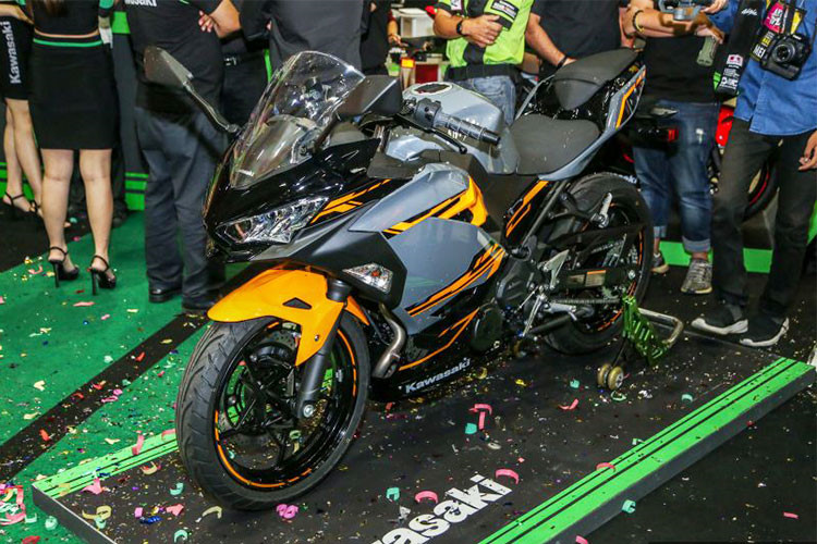 Kawasaki Ninja 250 2018 về Việt Nam có giá bán cực sốc  Motosaigon