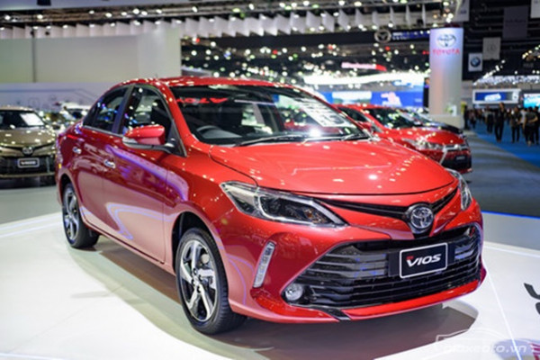 Cận cảnh Toyota Vios 2018 số tự động phiên bản thấp nhất