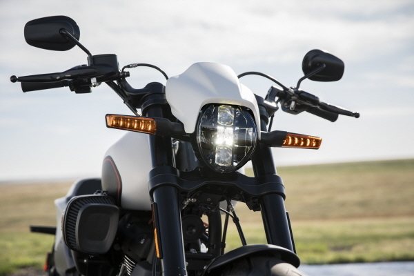 Harley-Davidson FXDR 114, xe côn tay, moto, xe phân khối lớn