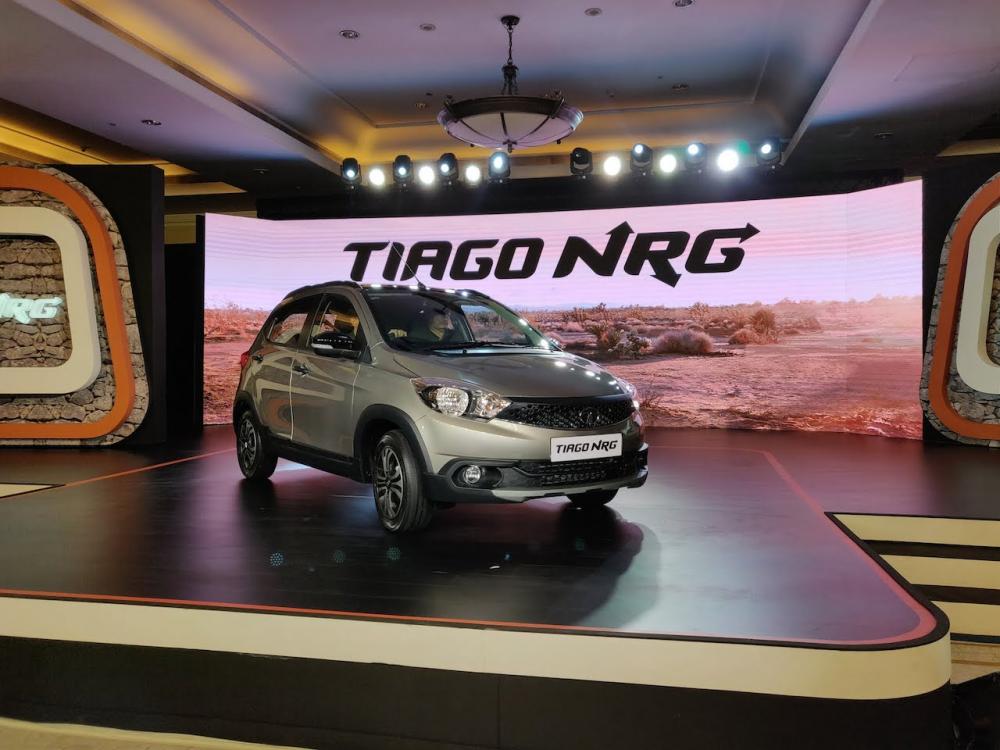SUV siêu rẻ, Tata Tiago NRG, SUV giá 177 triệu đồng