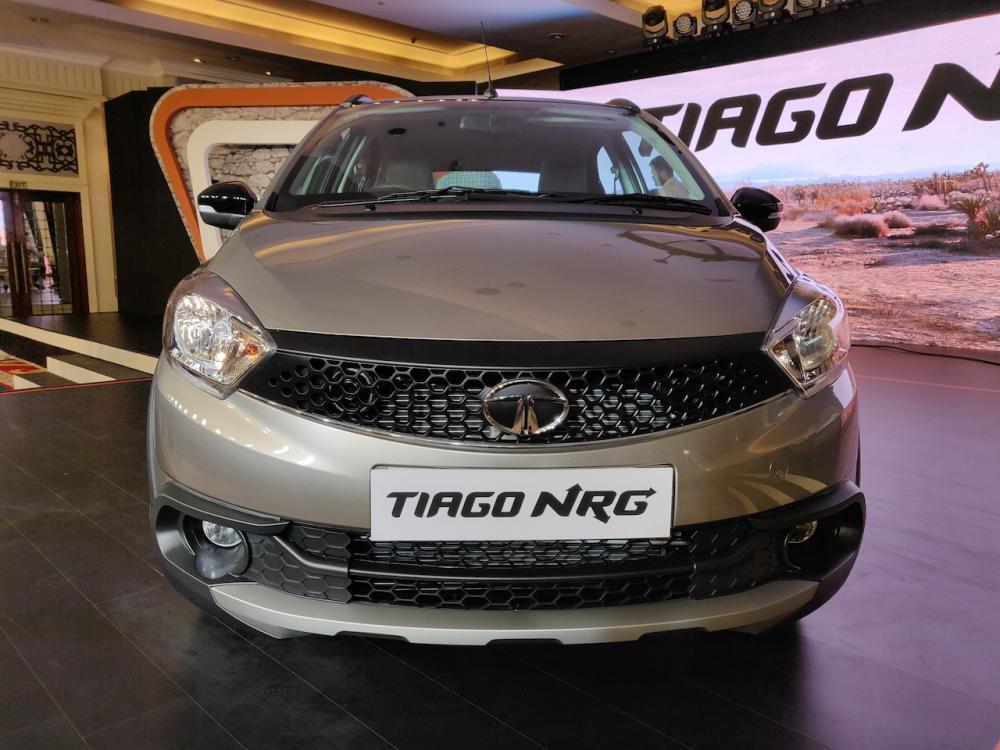 SUV siêu rẻ, Tata Tiago NRG, SUV giá 177 triệu đồng