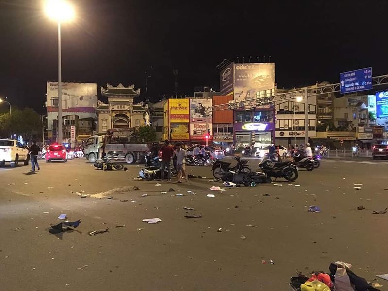 nữ tài xế lái BMW gây tai nạn kinh hoàng, tai nạn ngã tư hàng xanh, tai nạn liên hoàn Sài Gòn