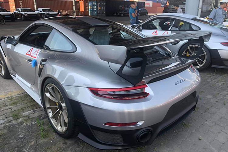 Siêu xe Porsche 911 GT2 RS, Porsche 911 GT2 RS, Siêu xe Porsche 911 GT2 RS tại Hà Nội, Siêu xe, siêu xe 20 tỷ đồng