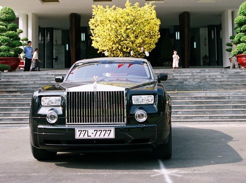 Rolls-Royce Phantom, Rolls-Royce Phantom biển số tứ quý 7, Rolls-Royce Phantom Dương Thị Bạch Diệp, Dương Thị Bạch Diệp, siêu xe