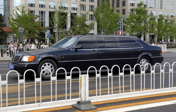 xe của lãnh đạo Triều Tiên, xe của Kim Jong Un, Kim Jong Un, xe Tổng Thống, xe sang, Mercedes-Benz