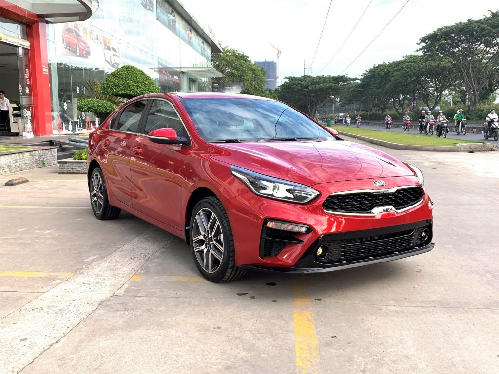 Kia Cerato va Kia Soluto lot top 10 xe ban chay nhat thang 4 2020
