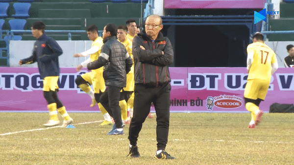 VIDEO: HLV Park Hang Seo nổi cáu khi các tuyển thủ không làm đúng yêu cầu