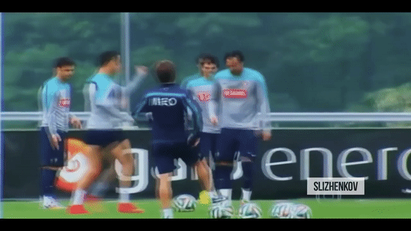 VIDEO: Ronaldo nhún nhảy dẻo như Lingard ở tuổi bên kia sườn dốc