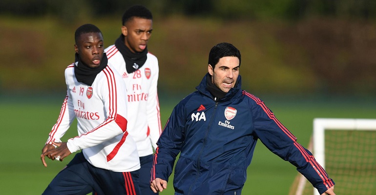 Arsenal, Mertesacker, Mikel Arteta, Ngoại hạng Anh