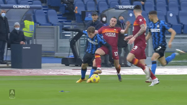 Video bàn thắng Inter 2-2 Roma: Bất phân thắng bại