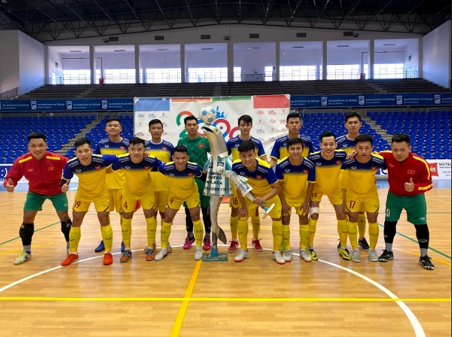 Futsal viet nam co chien thang dau tien tai Tay Ban Nha