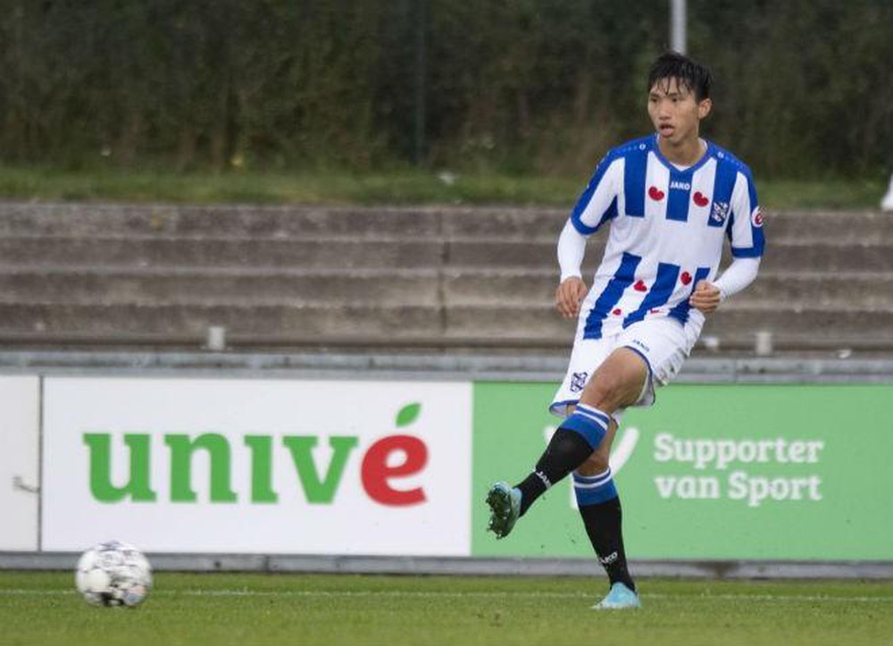 Van Hau da chinh cho Jong Heerenveen