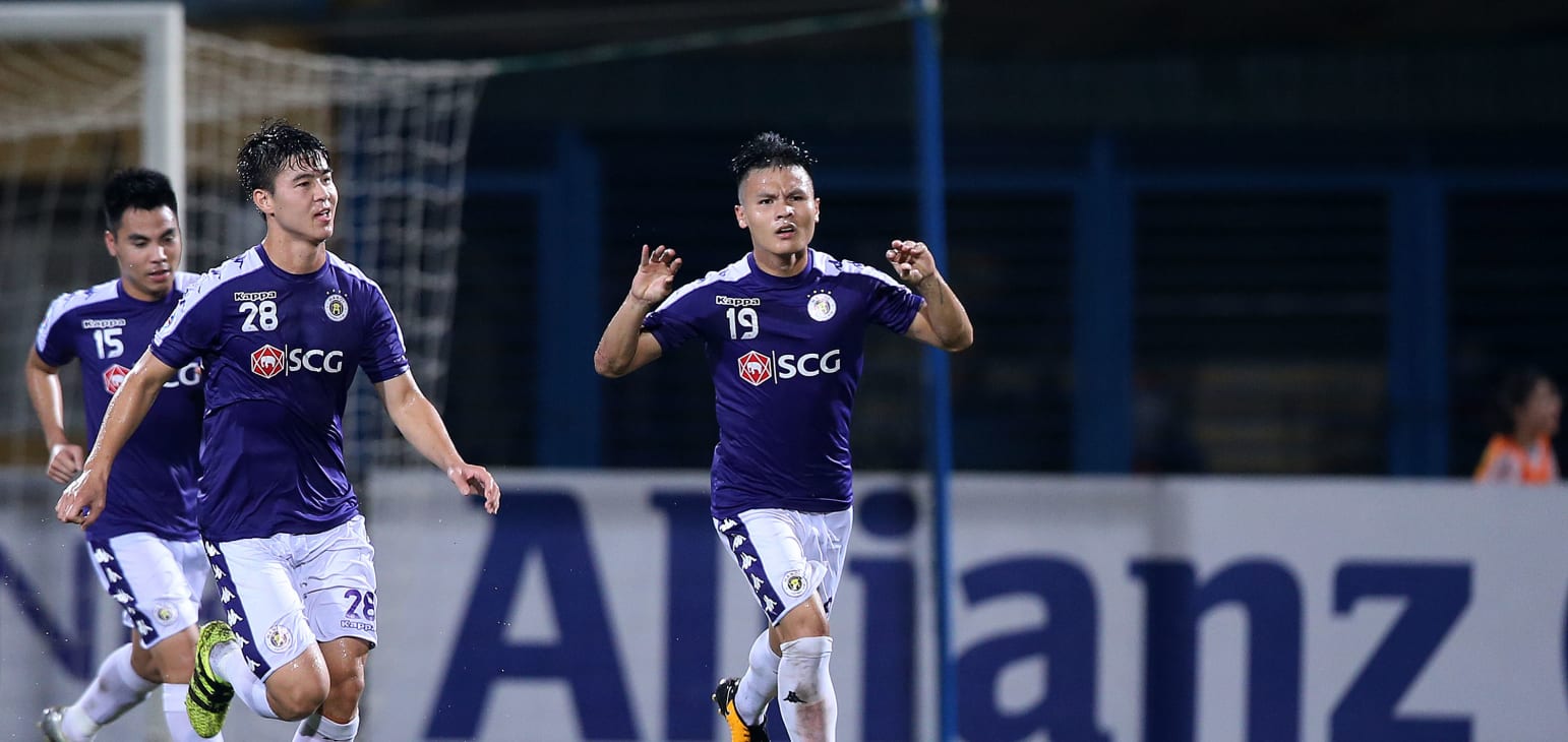 Quang Hai duoc AFC vinh danh